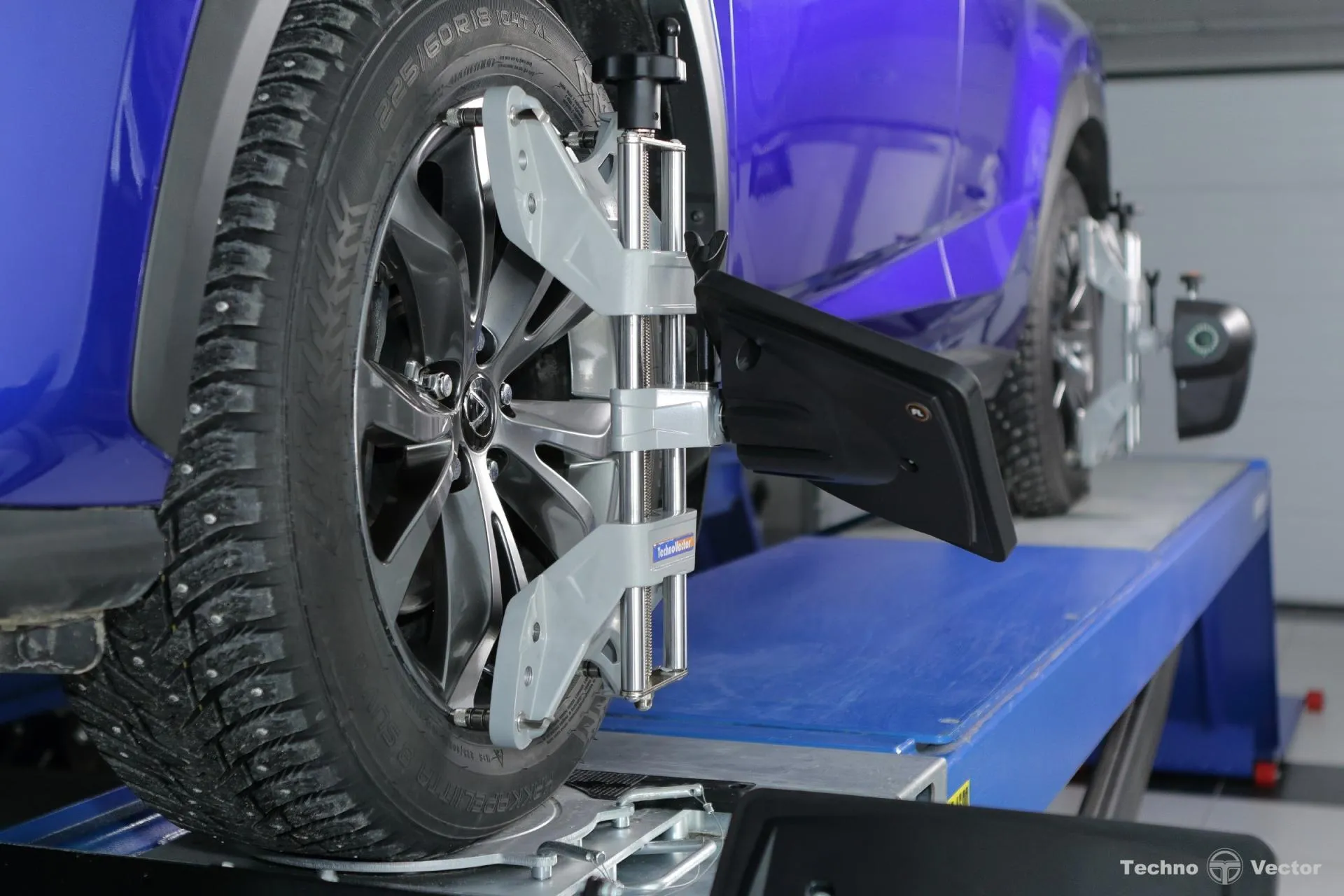 Стенд сход-развал 3D Free Motion ТехноВектор 6 6202